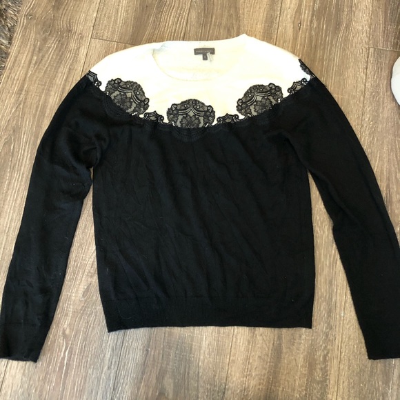 VINCE CAMUTO Laced Sweater - Picture 2 of 5